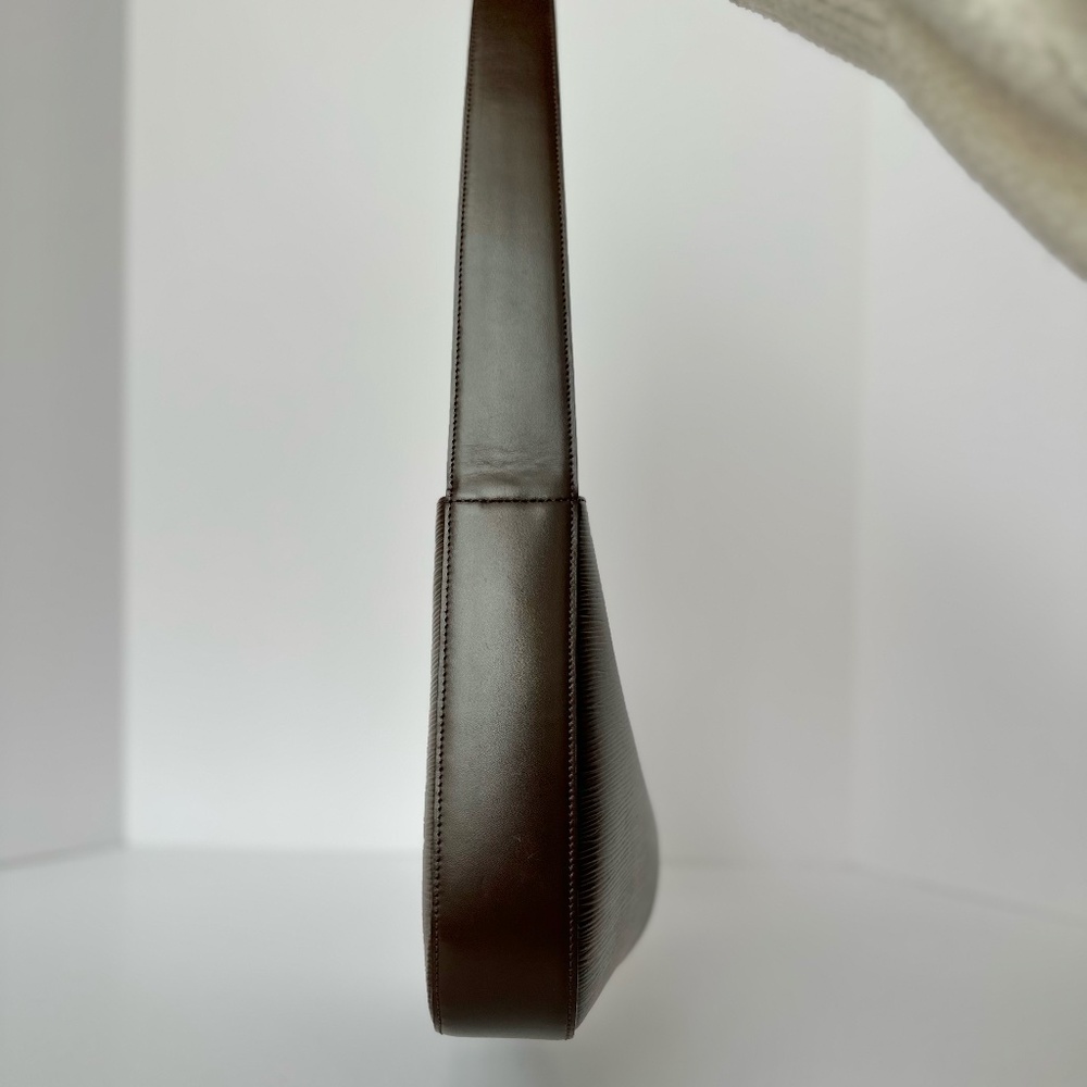 Louis Vuitton Moka Epi Leather Reverie Vintage Shoulder Bag - Picture 5 of 13